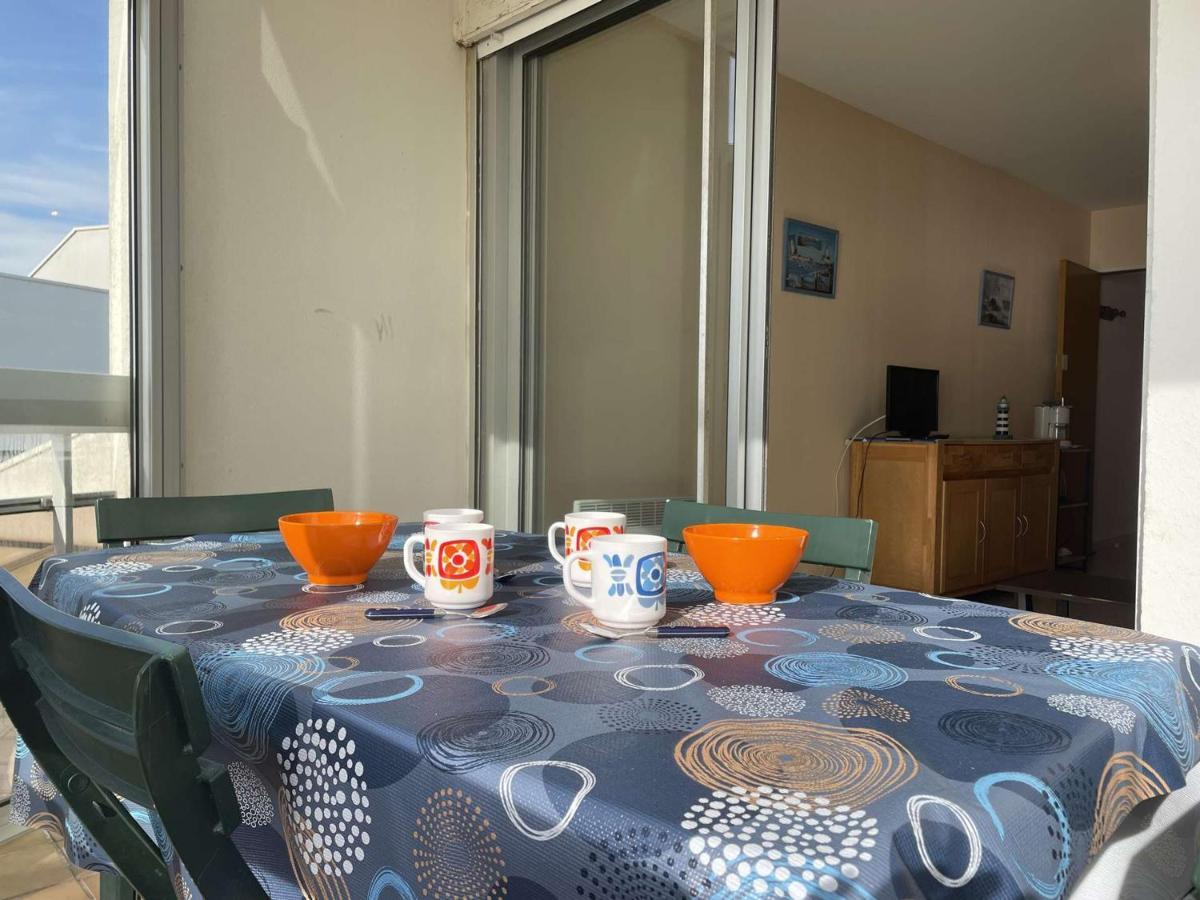 Appartement 2 Pieces Avec Balcon Et Parking A Saint-Gilles-Croix-De-Vie - Fr-1-224-39 Buitenkant foto