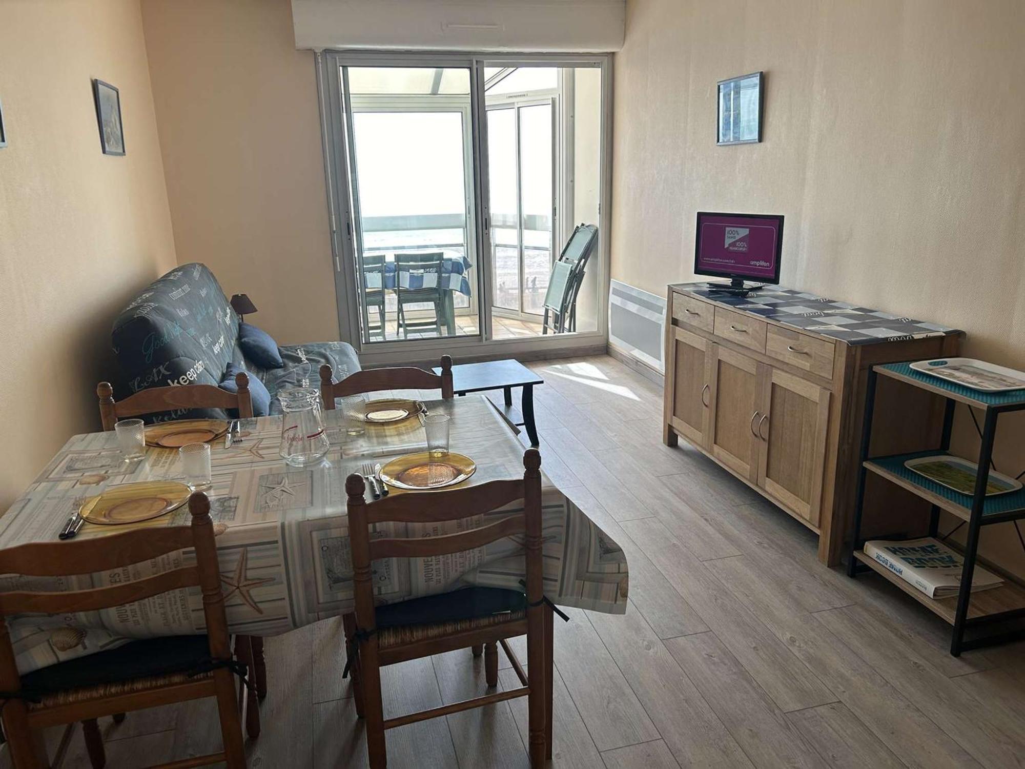 Appartement 2 Pieces Avec Balcon Et Parking A Saint-Gilles-Croix-De-Vie - Fr-1-224-39 Buitenkant foto